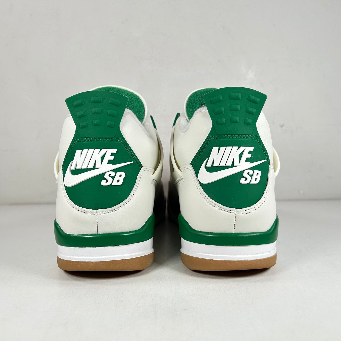 DR5415 103 Jordan 4 Retro SB Pine Green [USED] - 10 M (Used5)