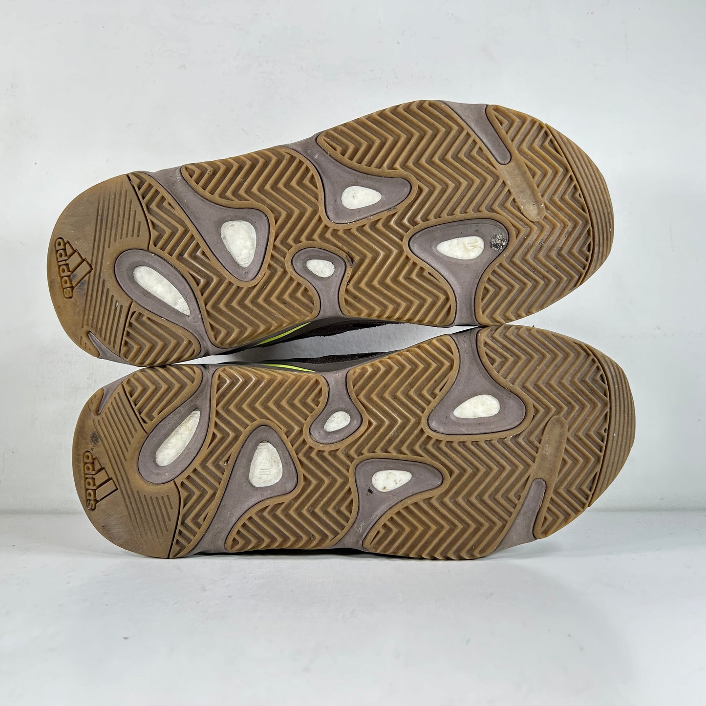 EE9614 Yeezy Boost 700 Mauve [USED] - 10.5 M (Used) (Replace Box)