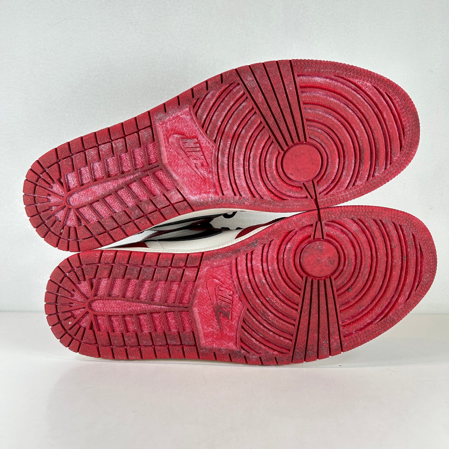 DZ5485 612 Jordan 1 Retro High OG Chicago Lost And Found [USED] - 11.5 M (Used)