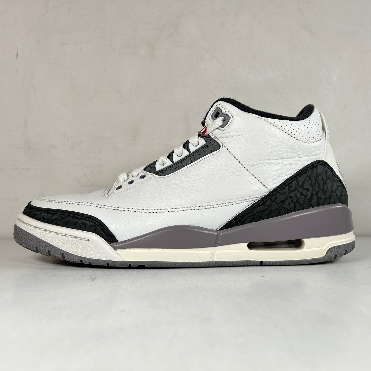 CT8532 106 Jordan 3 Retro Cement Grey [USED] - 8.5 M (Used) (Replace Box)