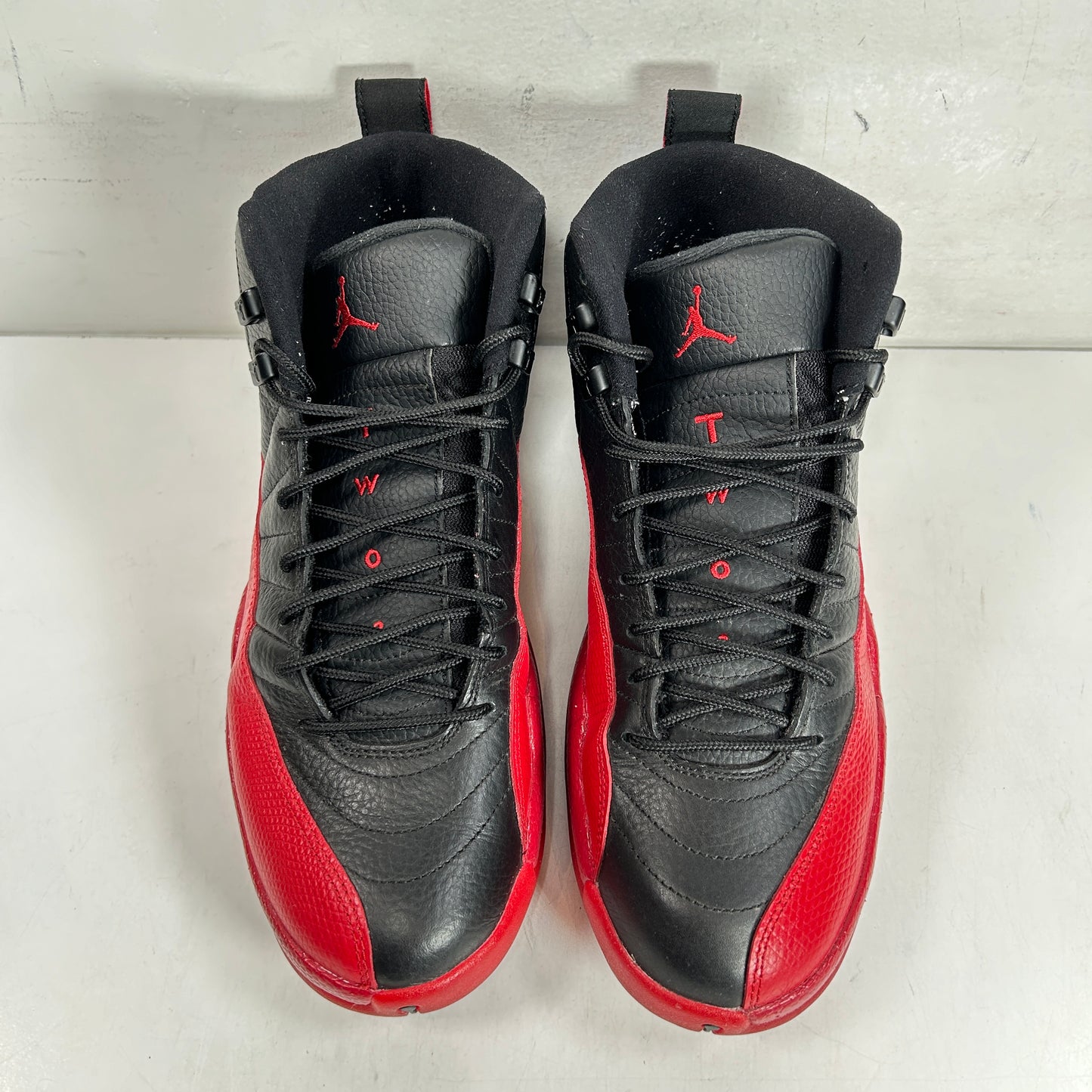 130690 002 Jordan 12 Retro Flu Game (2016) [USED] - 9.5 M (Used)