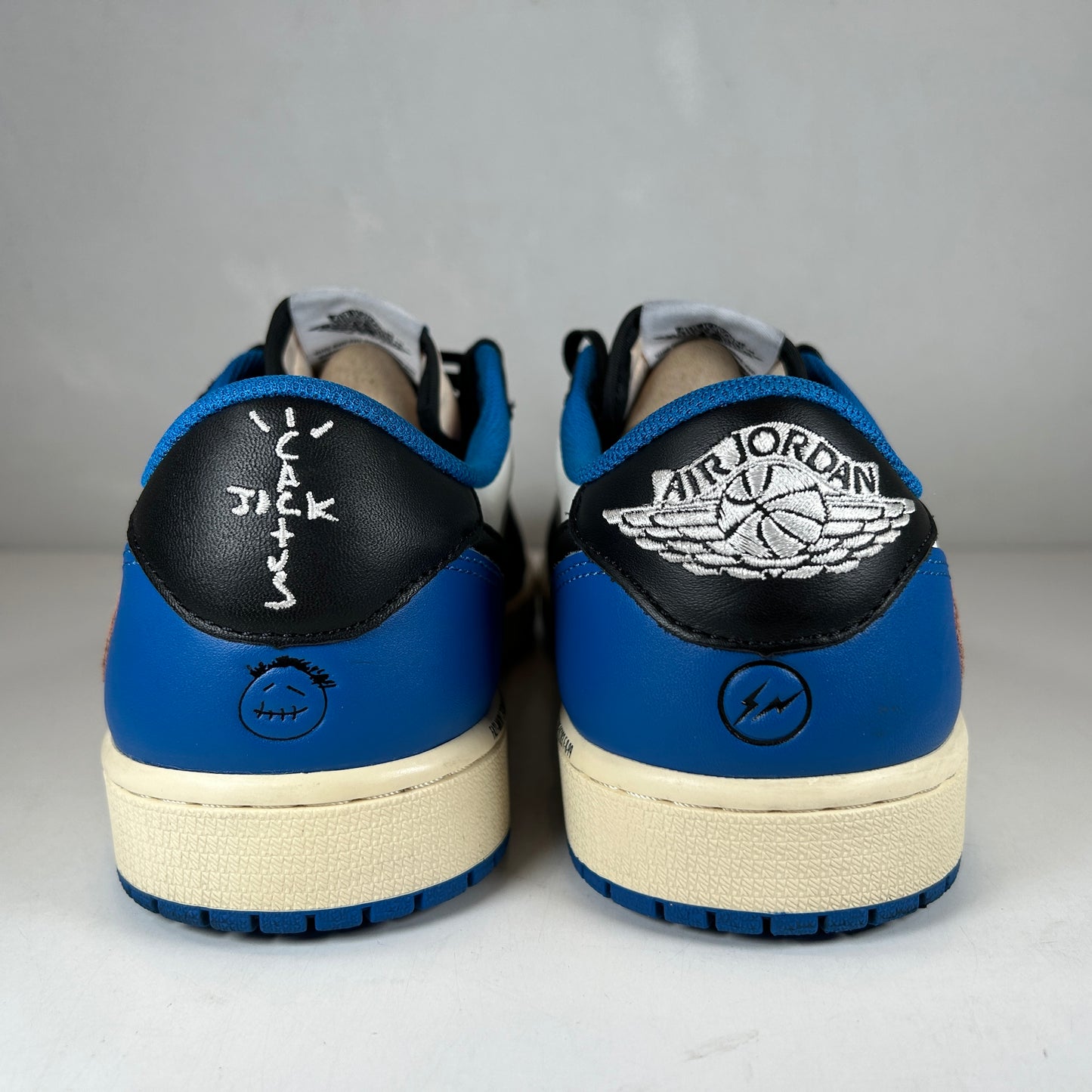 DM7866 140 Jordan 1 Low Fragment x Travis Scott [USED] - 10 M (VNDS2)