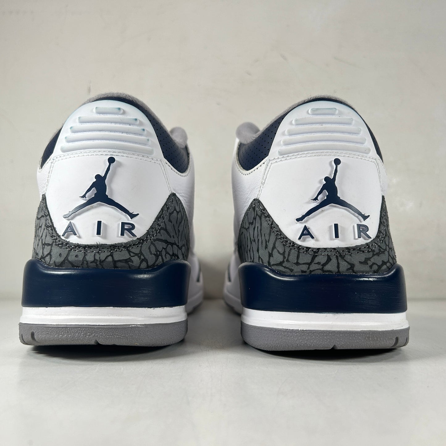 CT8532 140 Jordan 3 Retro Midnight Navy [USED] - 11.5 M (Used2)