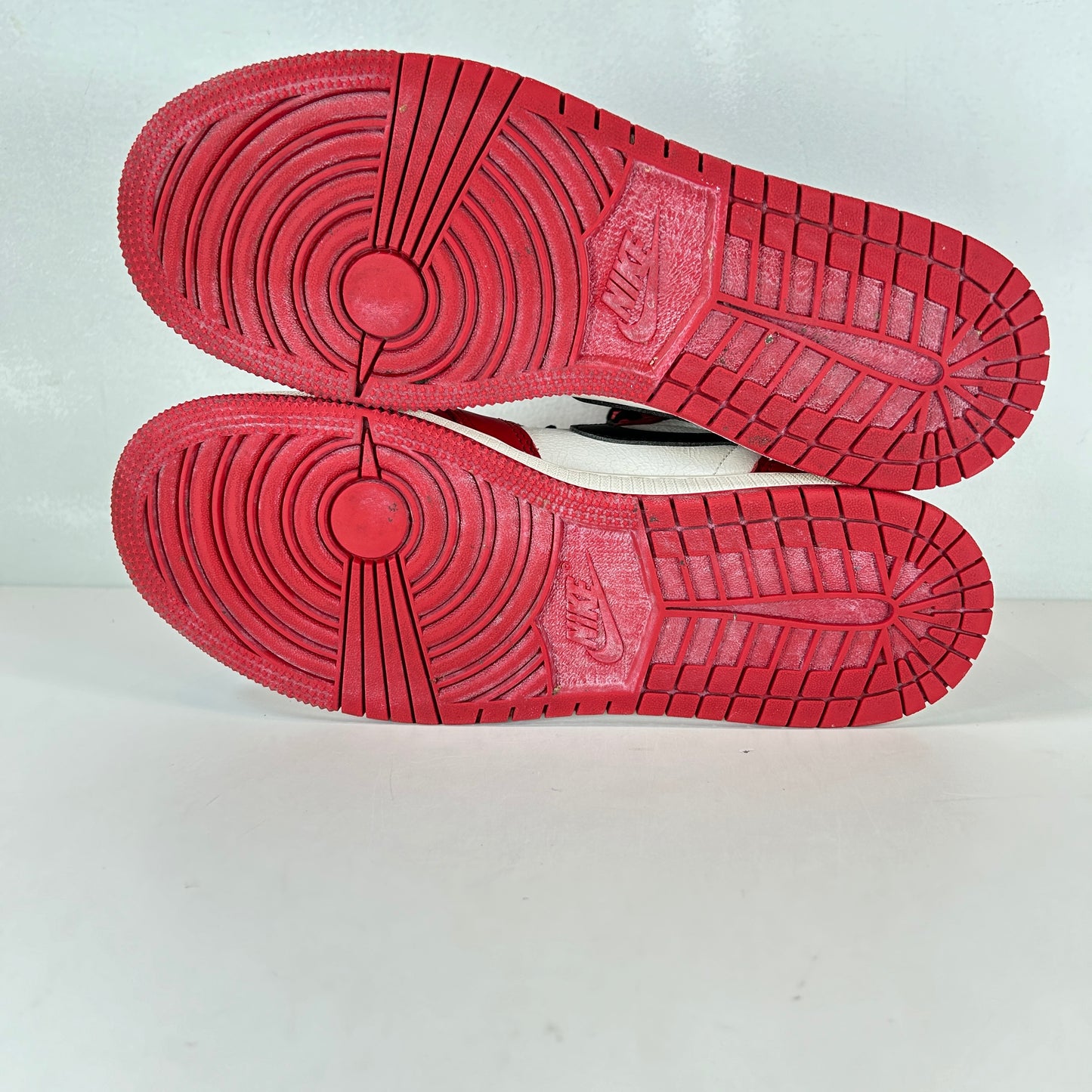 FD1437 612 Jordan 1 Retro High OG Chicago Lost and Found GS [USED] - 7 Y (Used2)