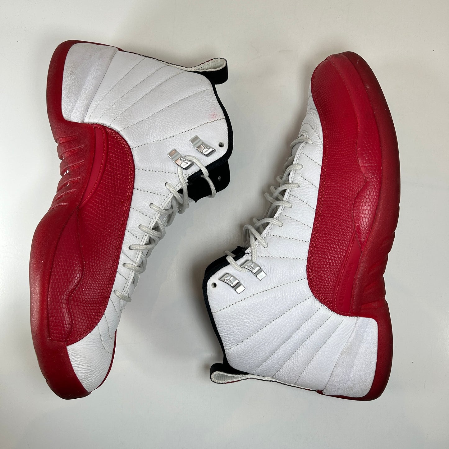 CT8013 116 Jordan 12 Retro Cherry (2023) [USED] - 11 M (Used2)