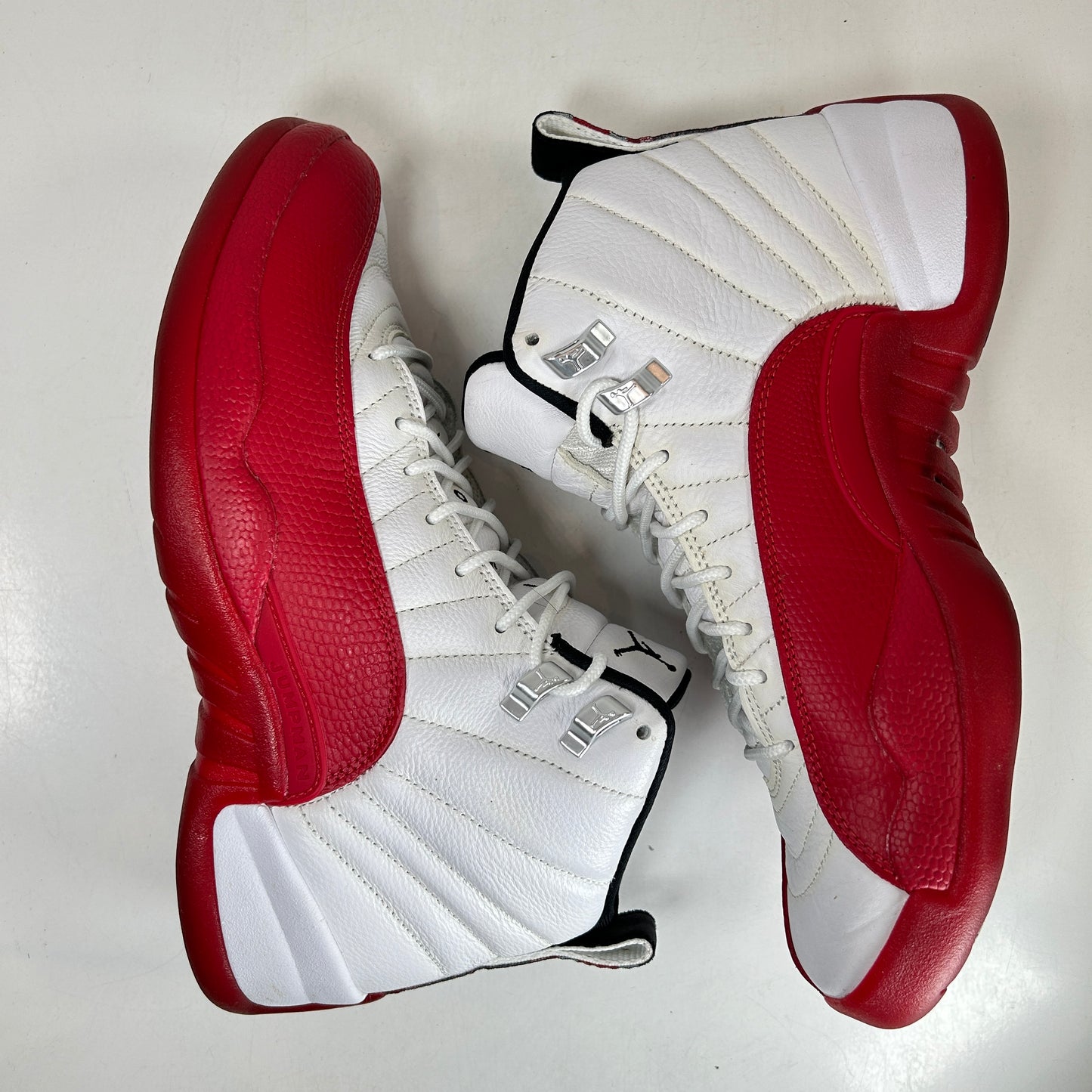 CT8013 116 Jordan 12 Retro Cherry (2023) [USED] - 9 M (Used)