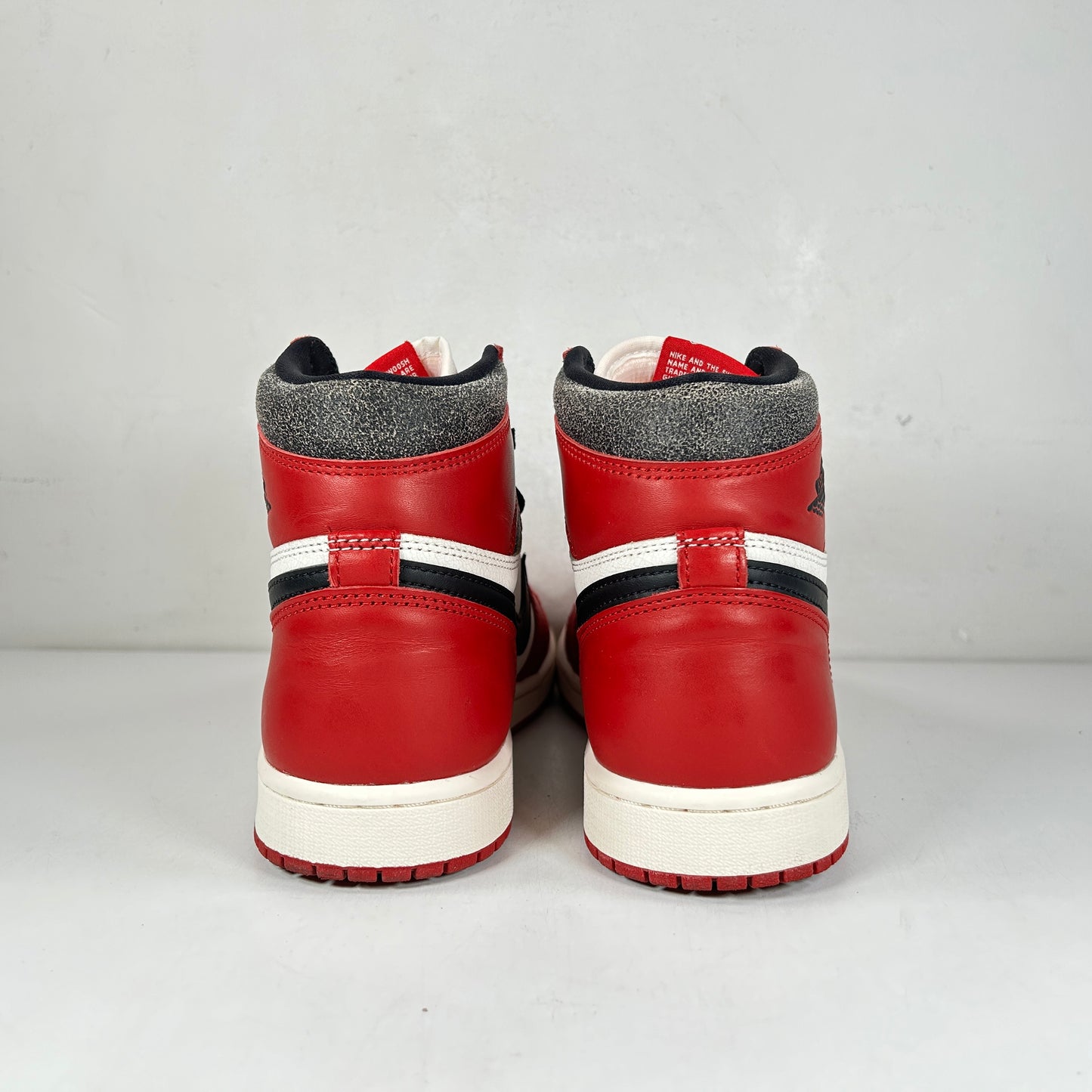 DZ5485 612 Jordan 1 Retro High OG Chicago Lost and Found [USED] - 8.5 M (Used3)