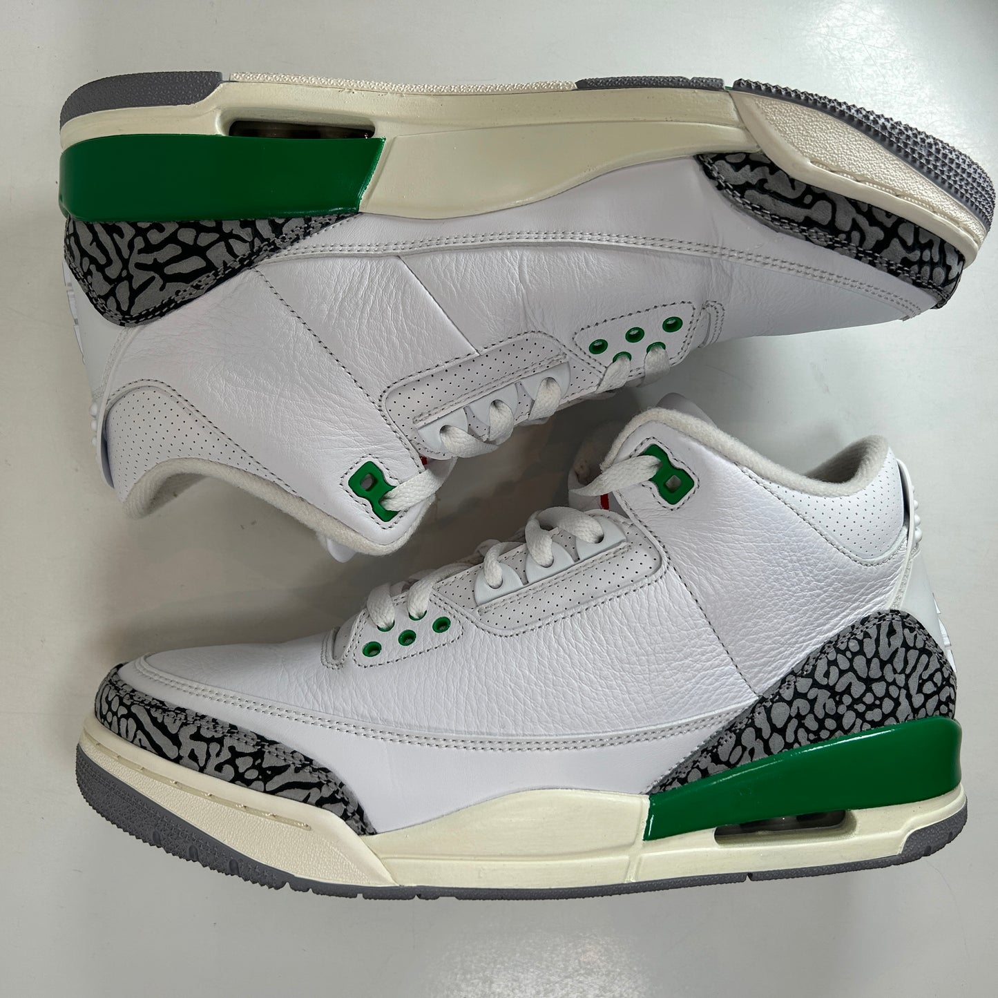 CK9246 136 Jordan 3 Retro Lucky Green (W) [USED] - 11.5 W (Used)