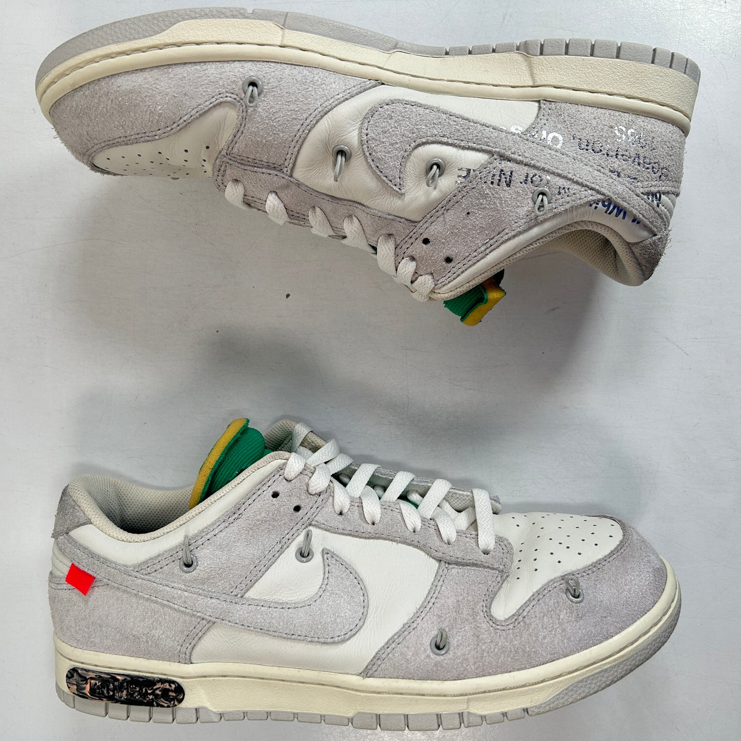 DJ0950 115 Nike Dunk Low Off-White Lot 20 [USED] - 11 M (Used)