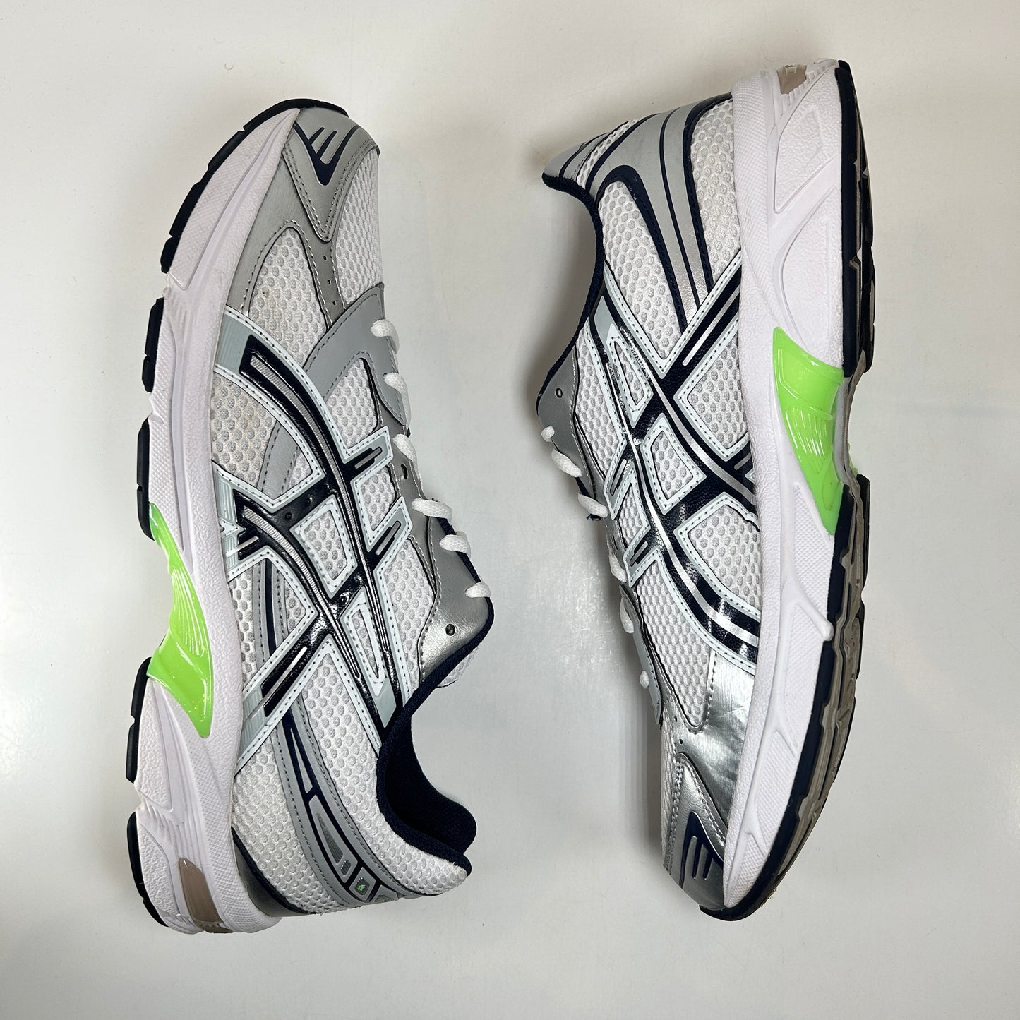 1201A256 114 ASICS Gel-1130 White Mid Grey Lime Green [USED] - 12 M (Used)