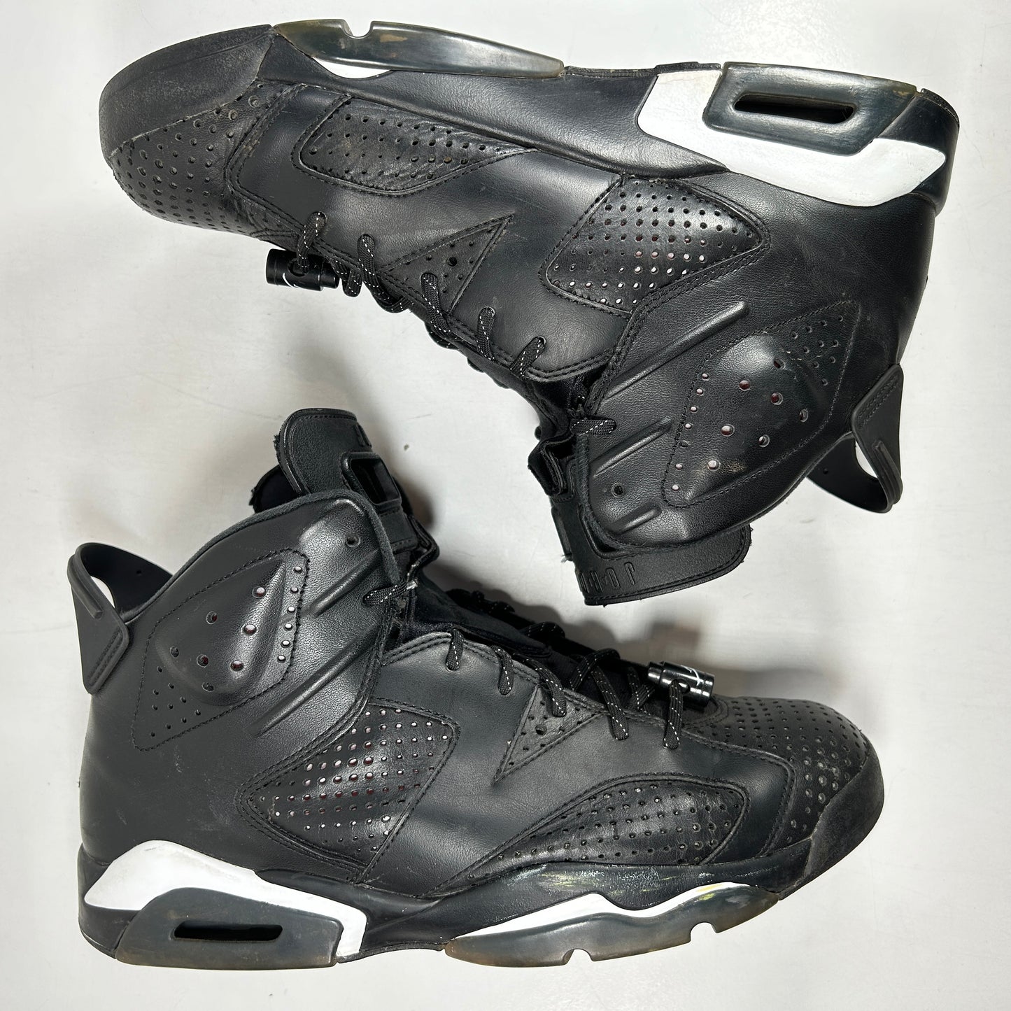 384664 020 Jordan 6 Retro Black Cat [USED] - 10.5 M (Used) (No Box)