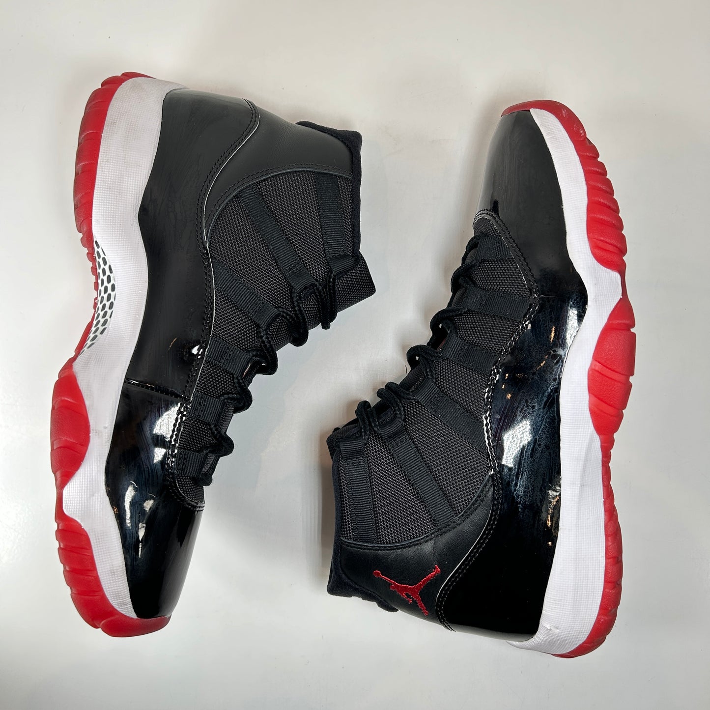 378037 061 Jordan 11 Bred (2019) [USED] - 10.5 M (Used2) (No Box2)