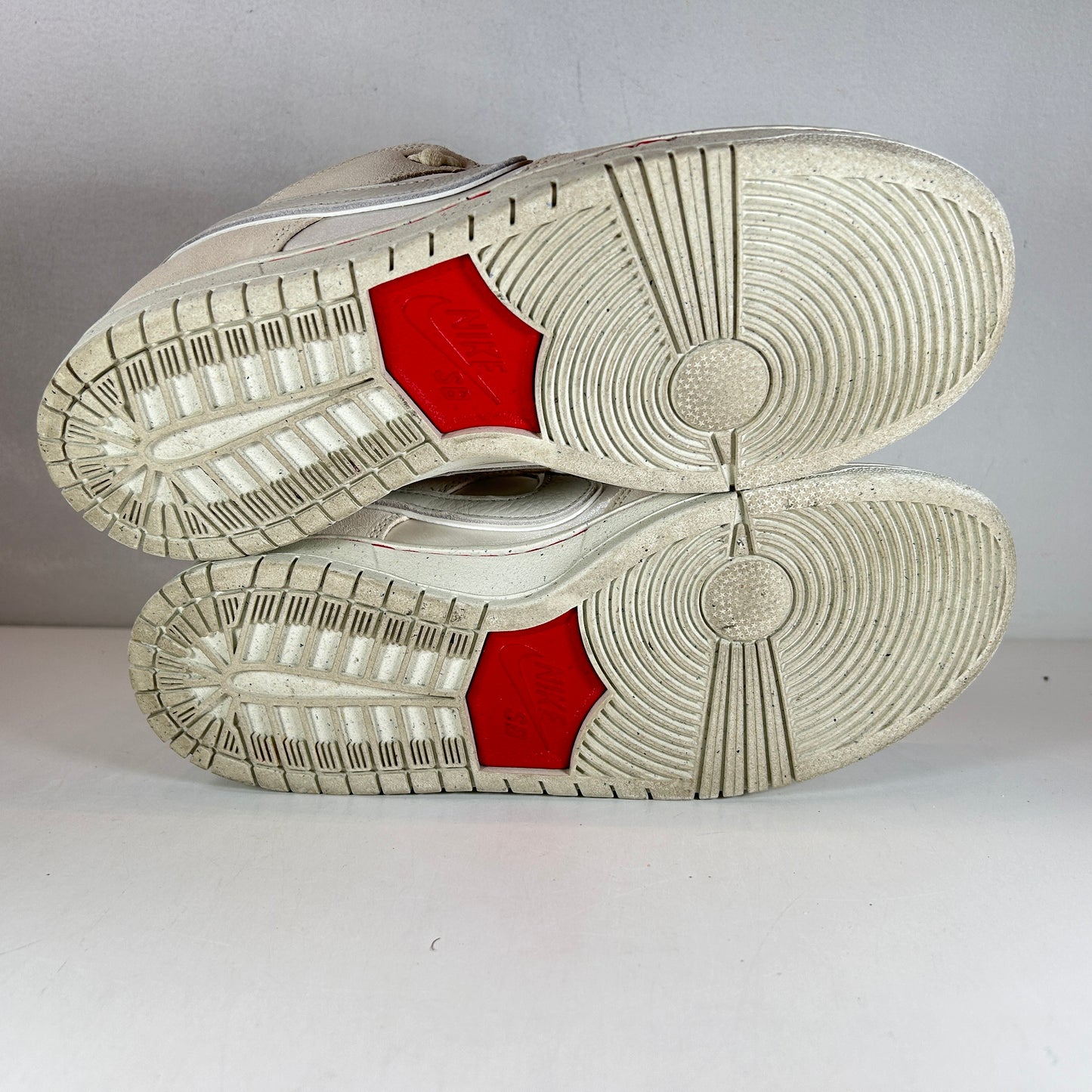 FZ5654 100 Nike SB Dunk Low City Of Love Light Bone [USED] - 8.5 M (Used)