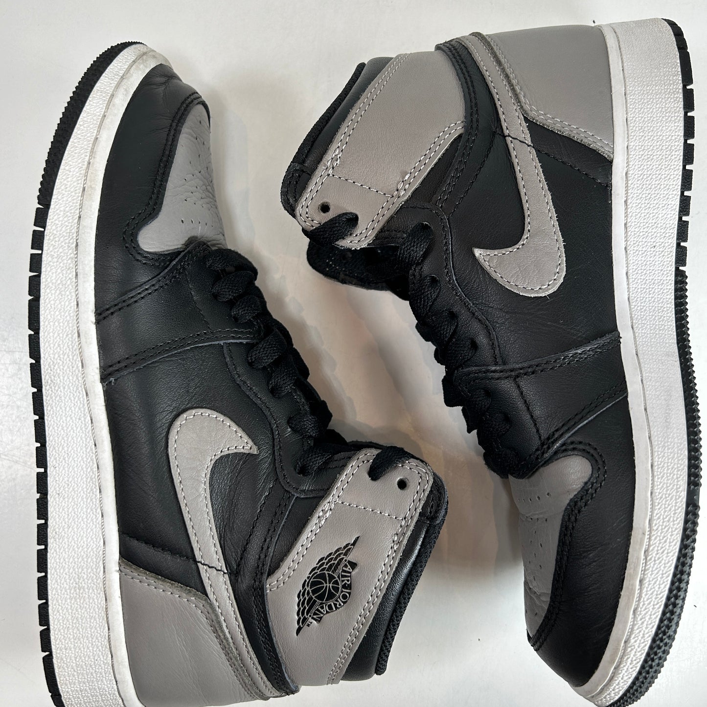 575441 013 Jordan 1 Retro High Shadow (2018) (GS) [USED] - 5.5 Y (Used)