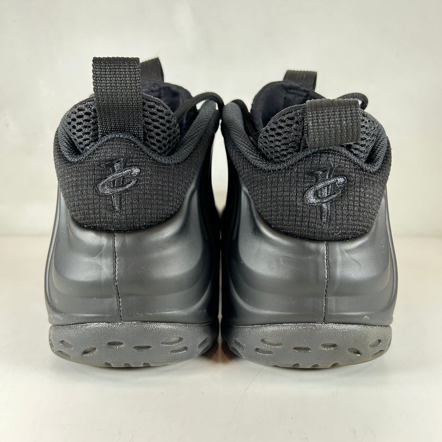 FD5855 001 Nike Air Foamposite One Anthracite (2023) [USED] - 11 M (Used)