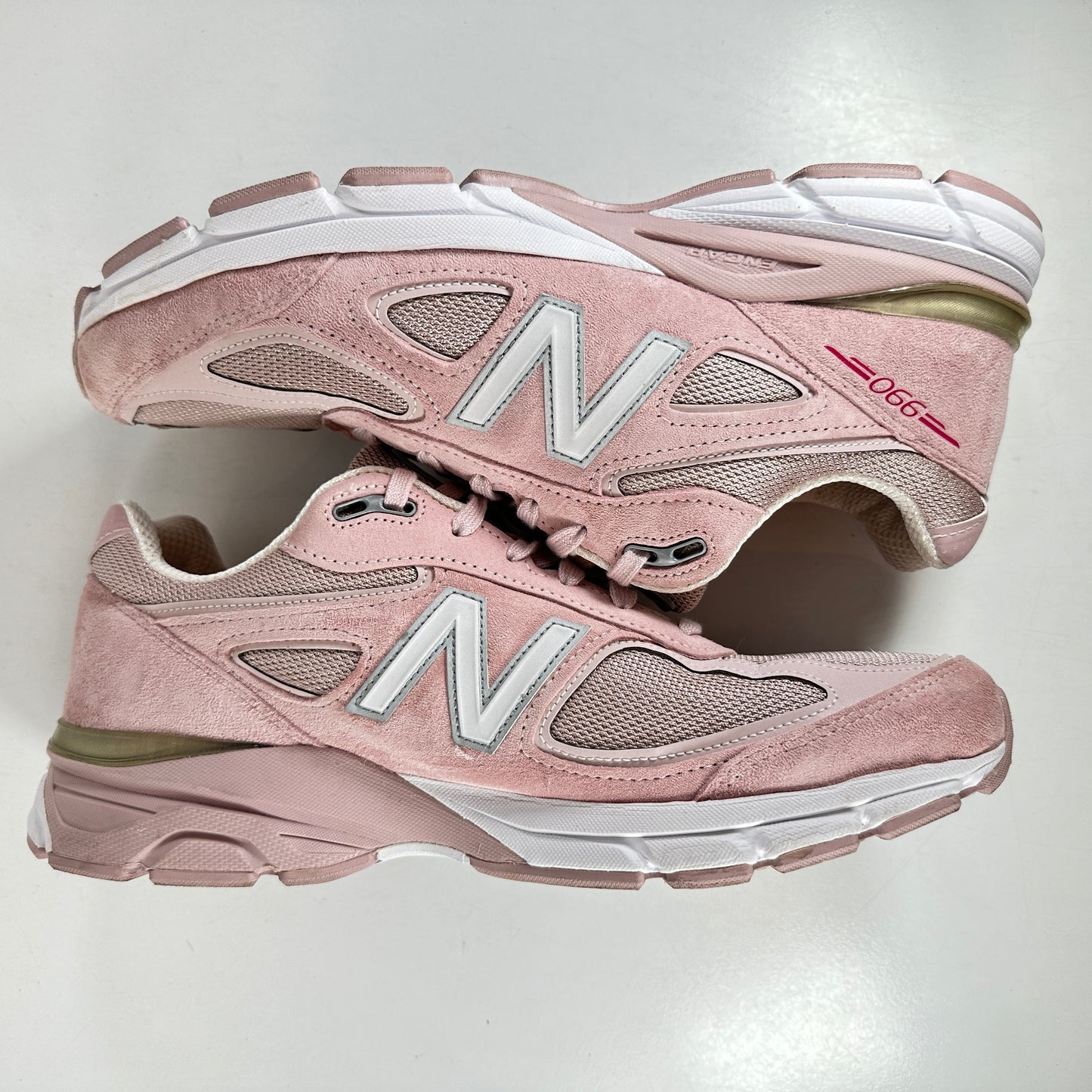 M990KMN4 New Balance 990v4 Pink Ribbon (Faded Rose) [USED] - 11 M (Used)