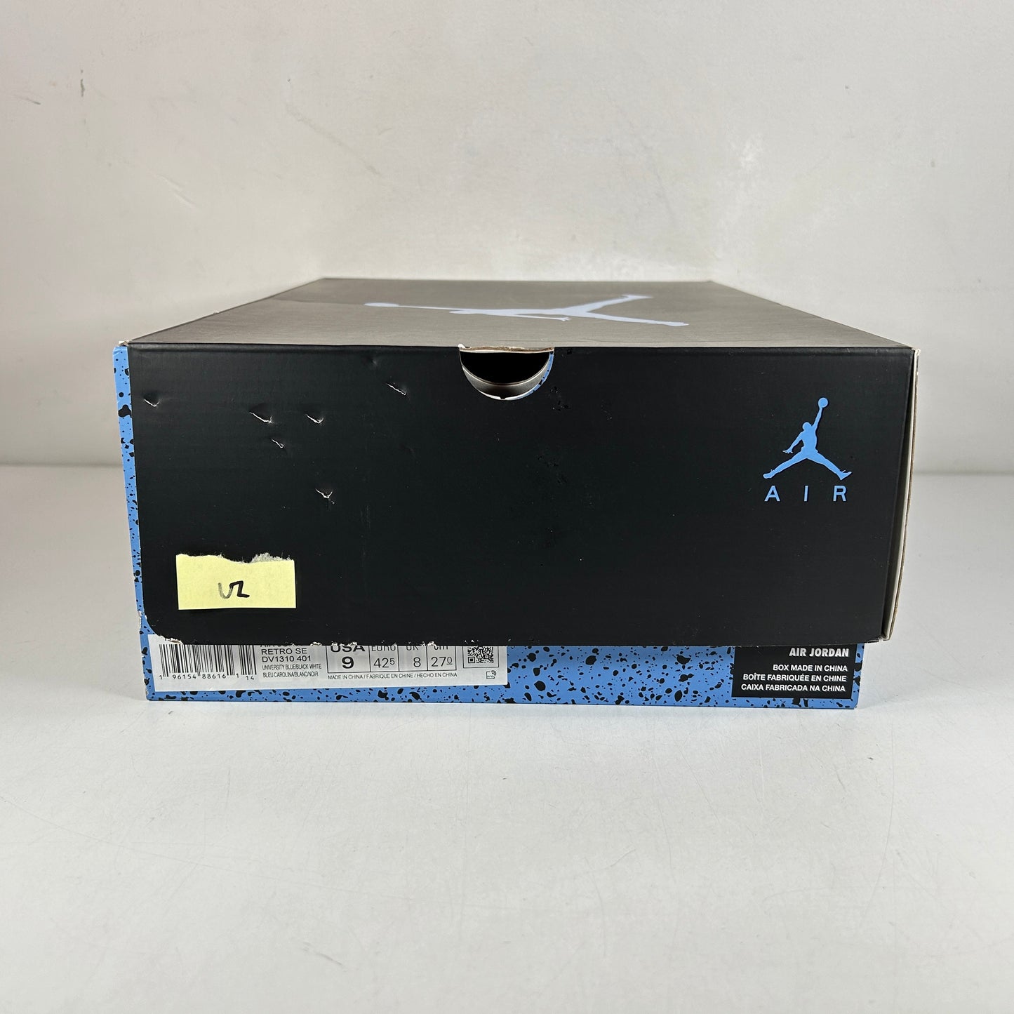 DV1310 401 Jordan 5 Retro UNC University Blue [USED] - 9 M (Used2)