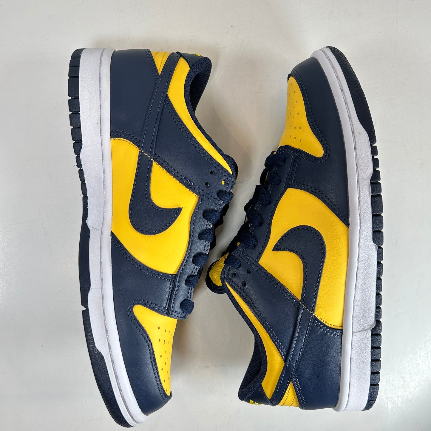 CW1590 700 Nike Dunk Low Michigan (2021) (GS) - 6.5 Y (Used)
