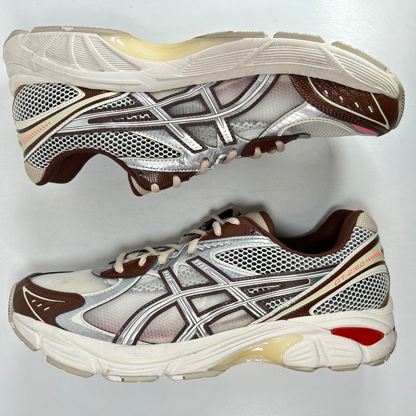 1203A654 100 ASICS GT-2160 Above the Clouds Chocolate Brown [USED] - 13 M (Used)