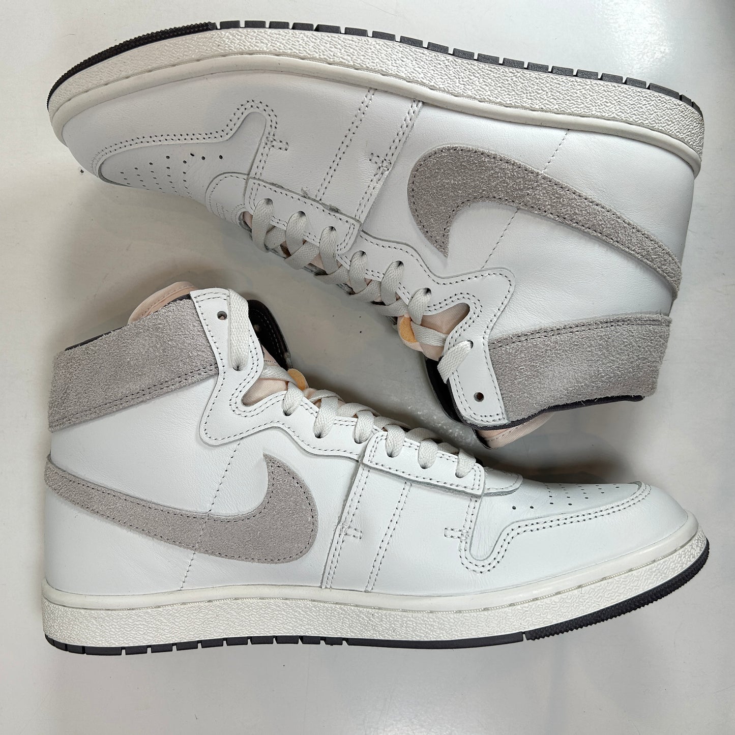 DZ3497 100 Nike Jordan Air Ship PE SP Tech Grey [USED] - 13 M (Used)