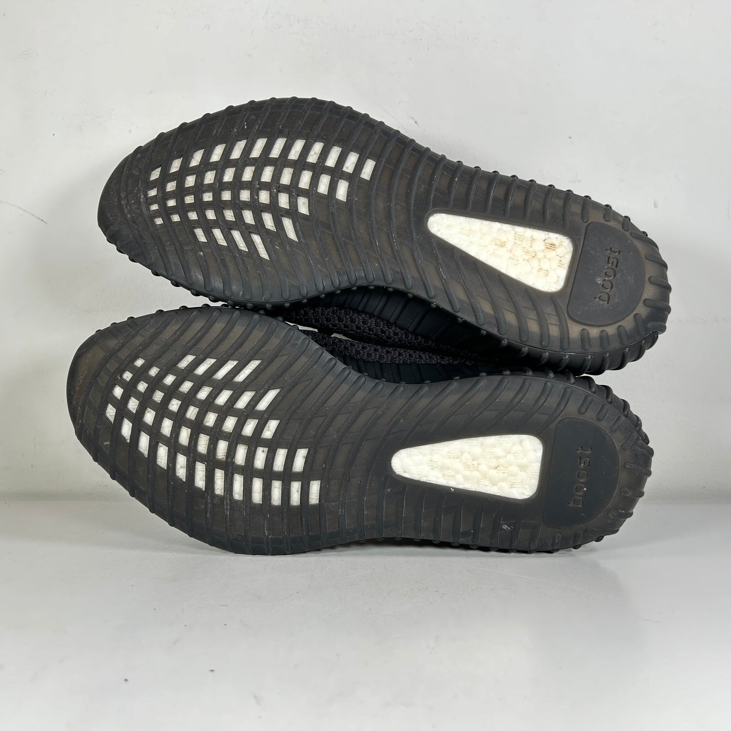 FU9006 adidas Yeezy Boost 350 V2 Black (Non-Reflective) [USED] - 11 M (Used)
