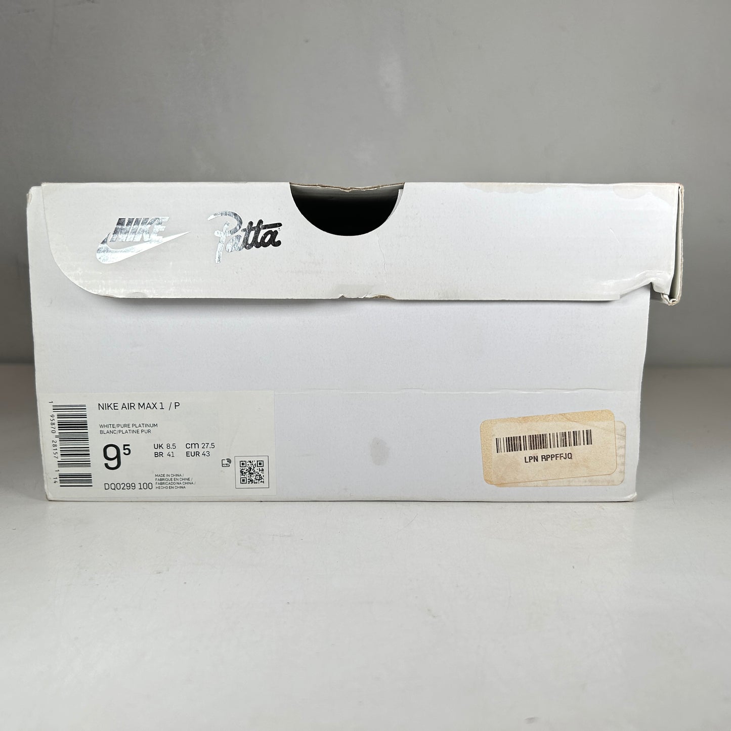 DQ0299 100 Nike Air Max 1 Patta Waves White [USED] - 9.5 M (Used)