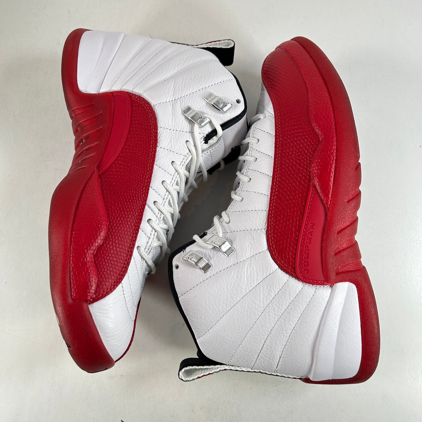 CT8013 116 Jordan 12 Retro Cereza (2023)