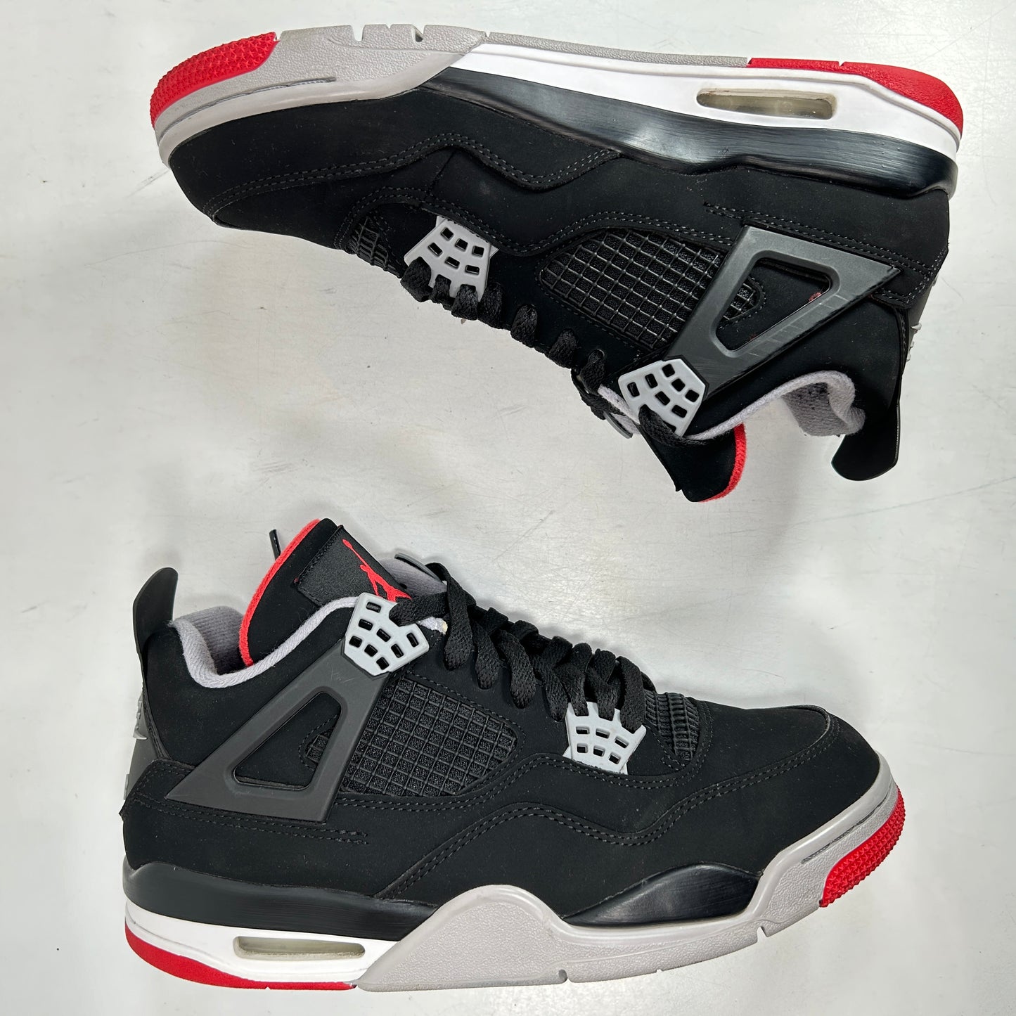 308497 060 Jordan 4 Bred (2019) [USED] - 8.5 M (Used) (No Box)