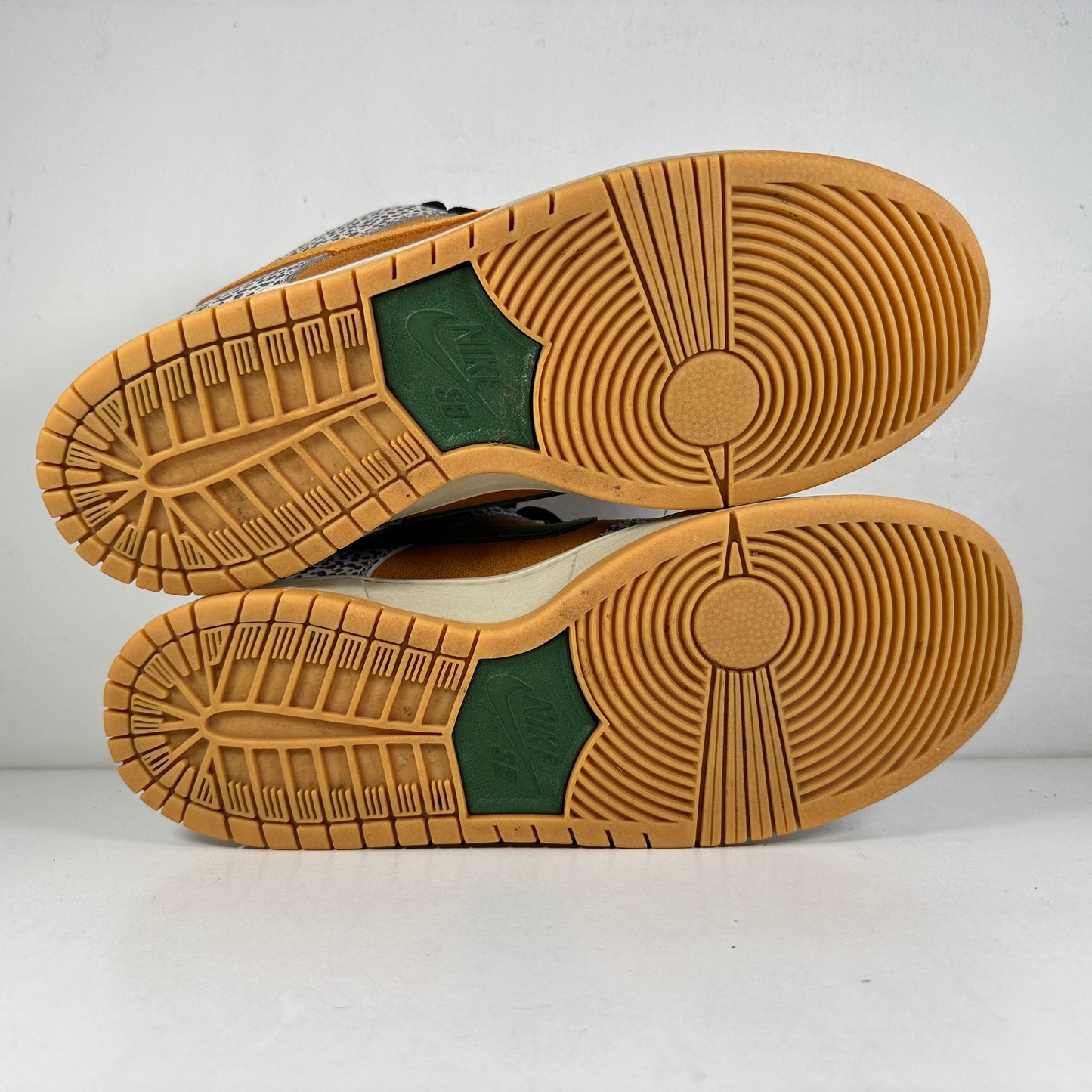 CD2563 002 Nike SB Dunk Low Safari [USED] - 9 M (Used)