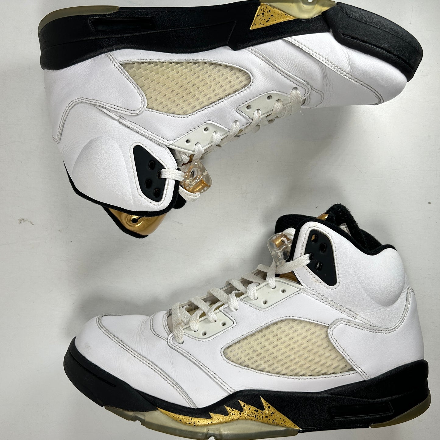 136027 133 Jordan 5 Retro Olympic (2016) [USED] - 12 M (Used) (No Box) (No Insoles)