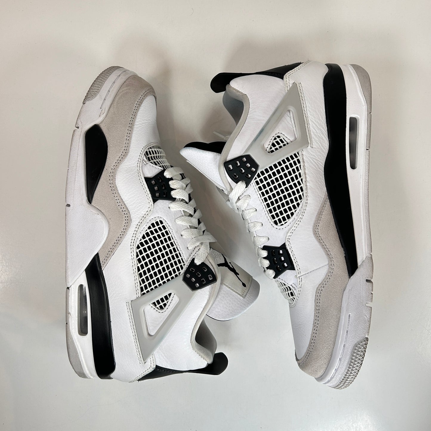 DH6927 111 Jordan 4 Retro Military Black [USED] - 9 M (Used2)