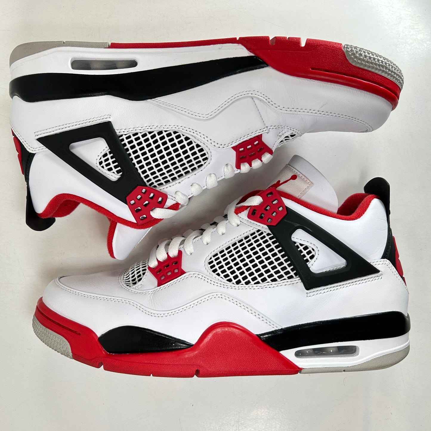 DC7770 160 Jordan 4 Retro Fire Red (2020) [USED] - 10.5 M (Used2)