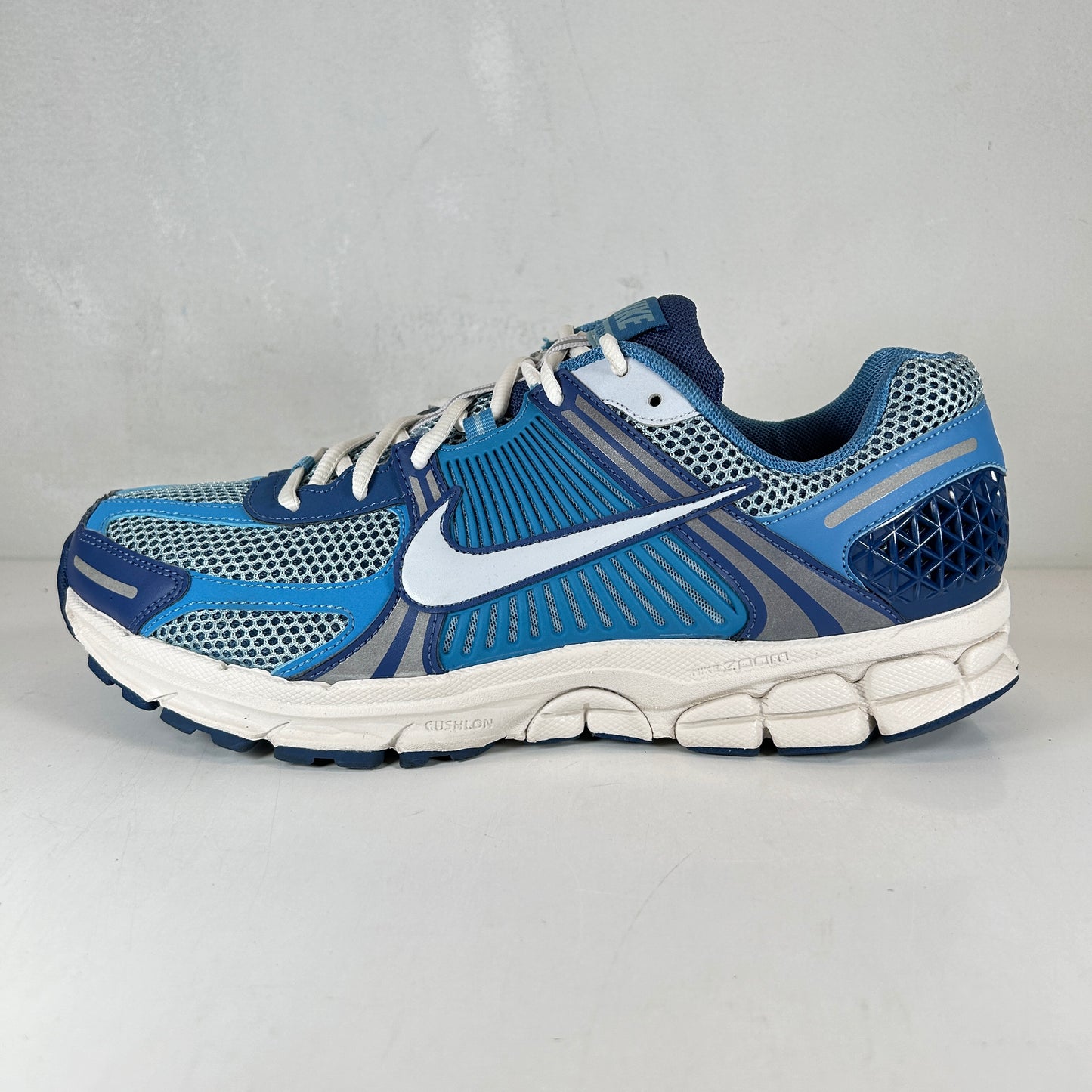 FB9149 400 Nike Zoom Vomero 5 Mystic Navy Worn Blue [USED] - 11 M (Used)