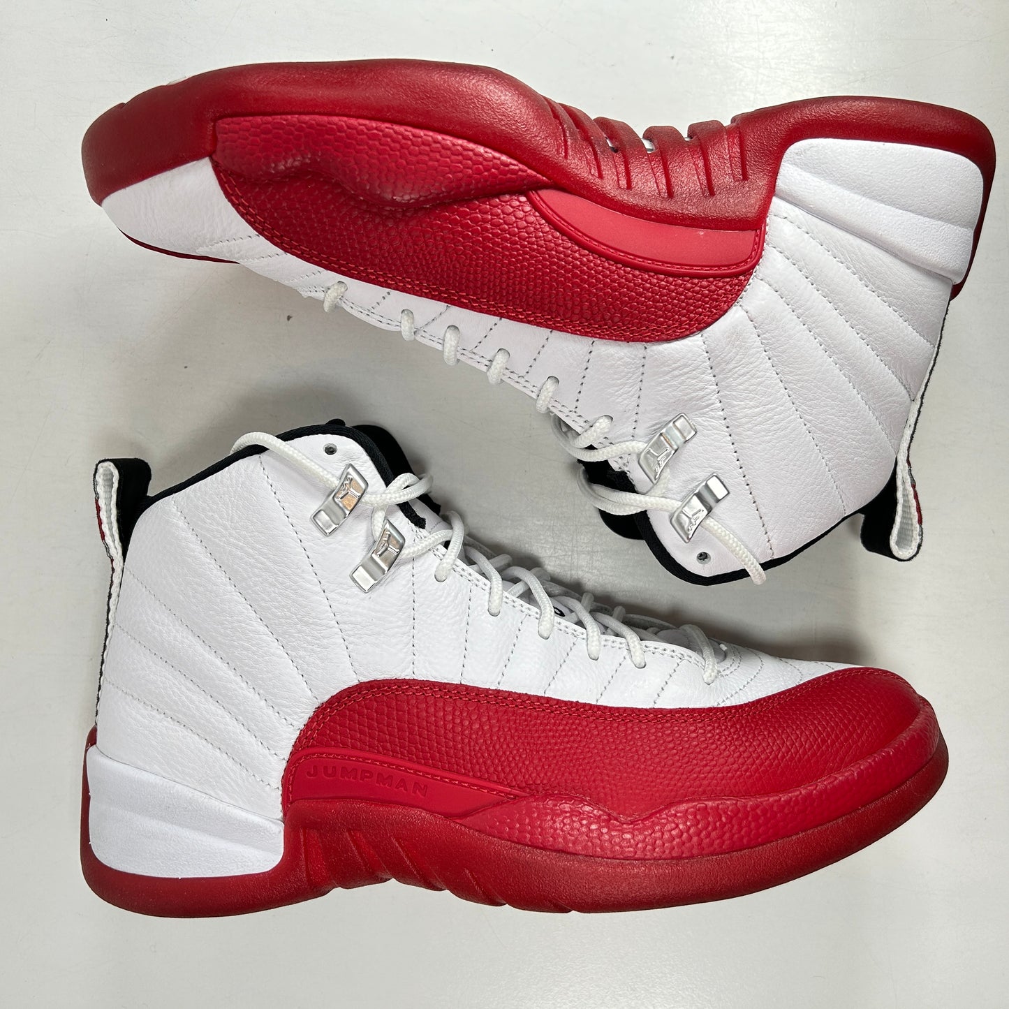 CT8013 116 Jordan 12 Retro Cereza (2023)