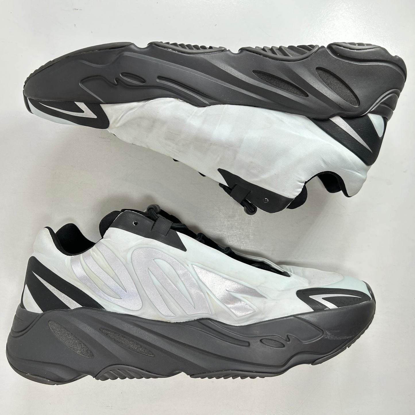 GZ0711 adidas Yeezy Boost 700 MNVN Blue Tint [USED] - 10.5 M (Used)