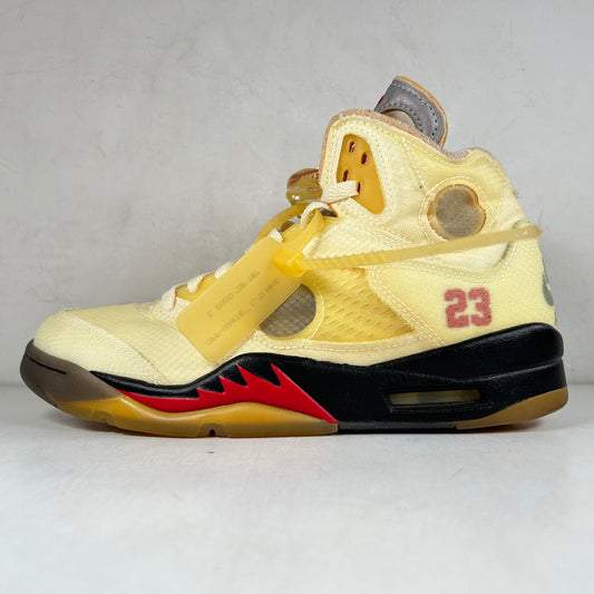 DH8565 100 Jordan 5 Off-White Sail [USED] - 8 M (Used)