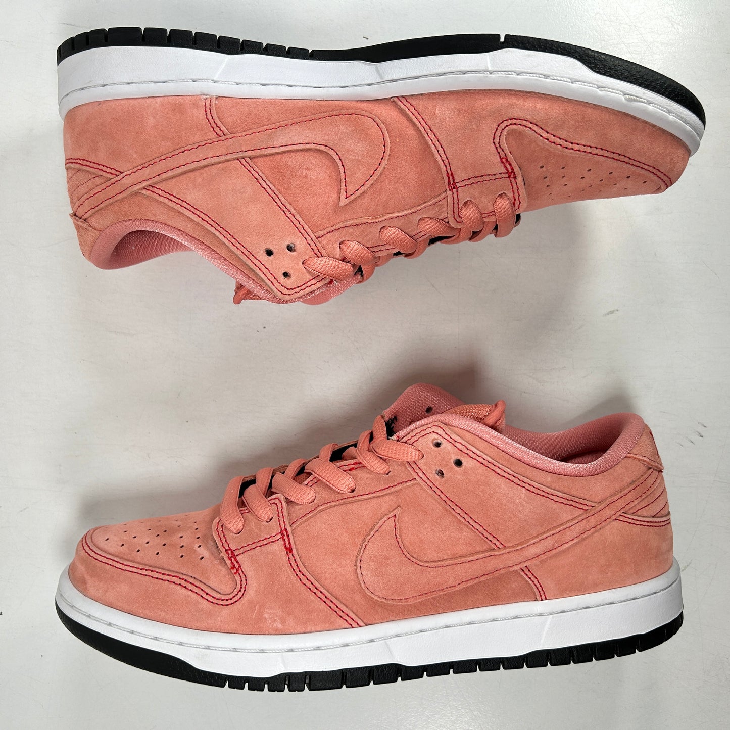 CV1655 600 Nike SB Dunk Low Pink Pig [USED] - 9 M (Used)