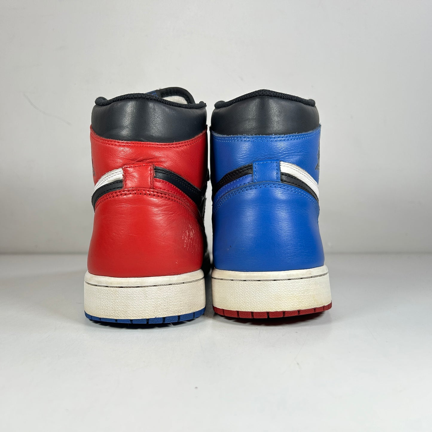 555088 026 Jordan 1 Retro Top 3 [USED] - 10.5 M (Used) (No Box)