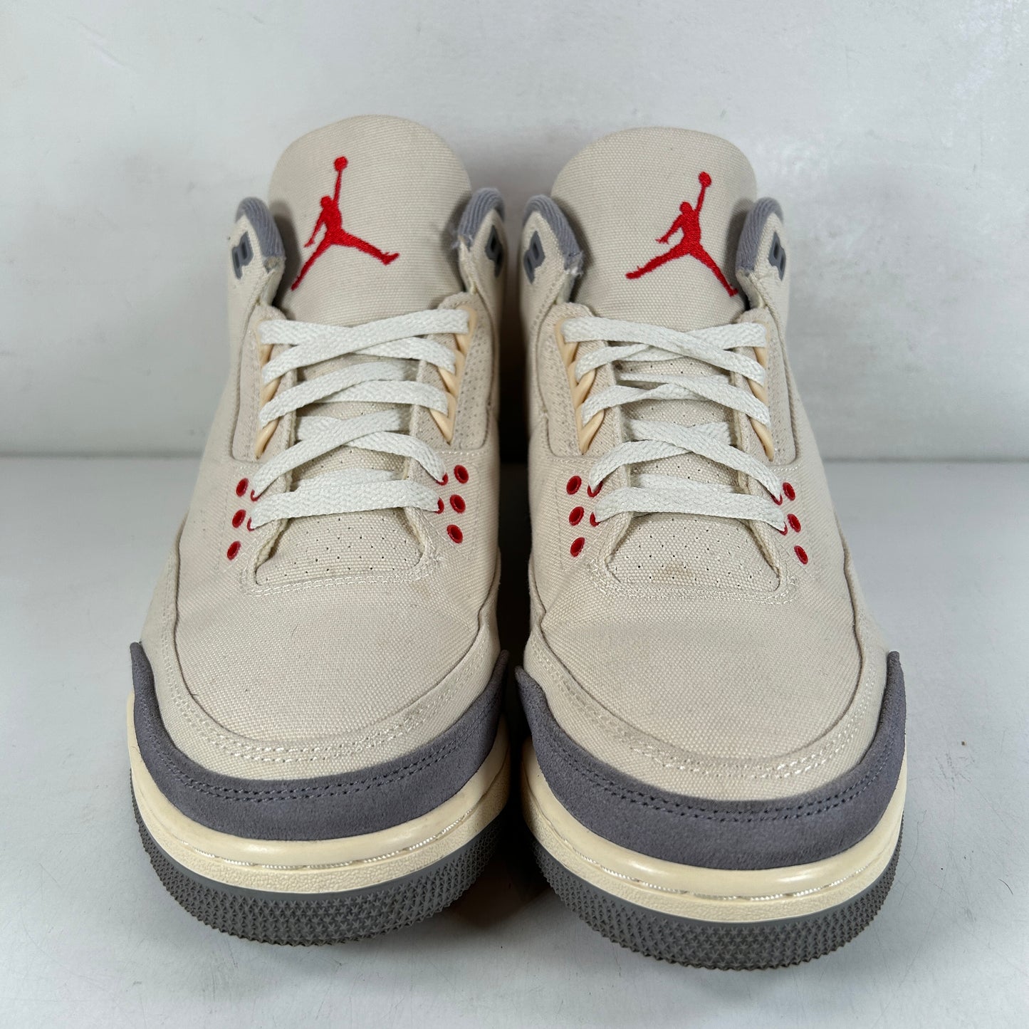 DH7139 100 Jordan 3 Retro Muslin [USED] - 10.5 M (Used)