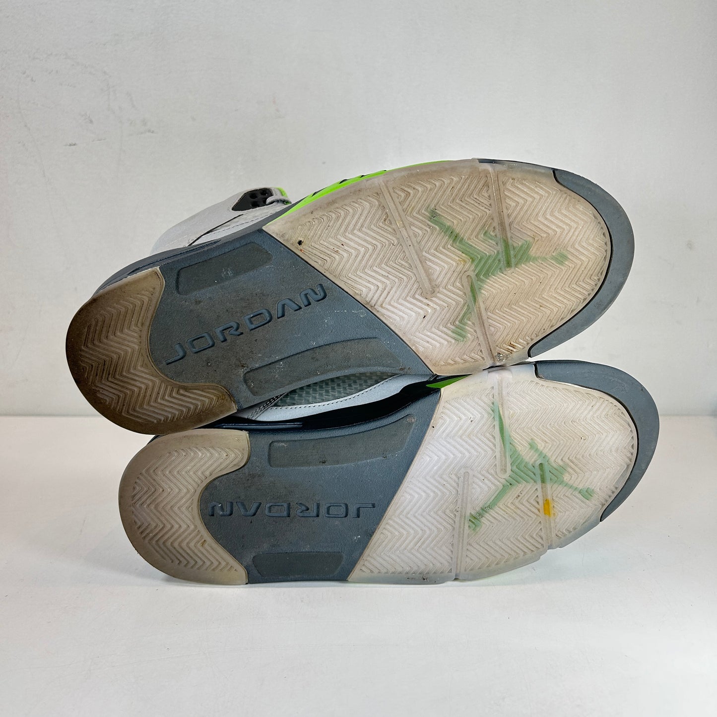 DM9014 003 Jordan 5 Retro Green Bean [USED] - 10.5 M (Used)