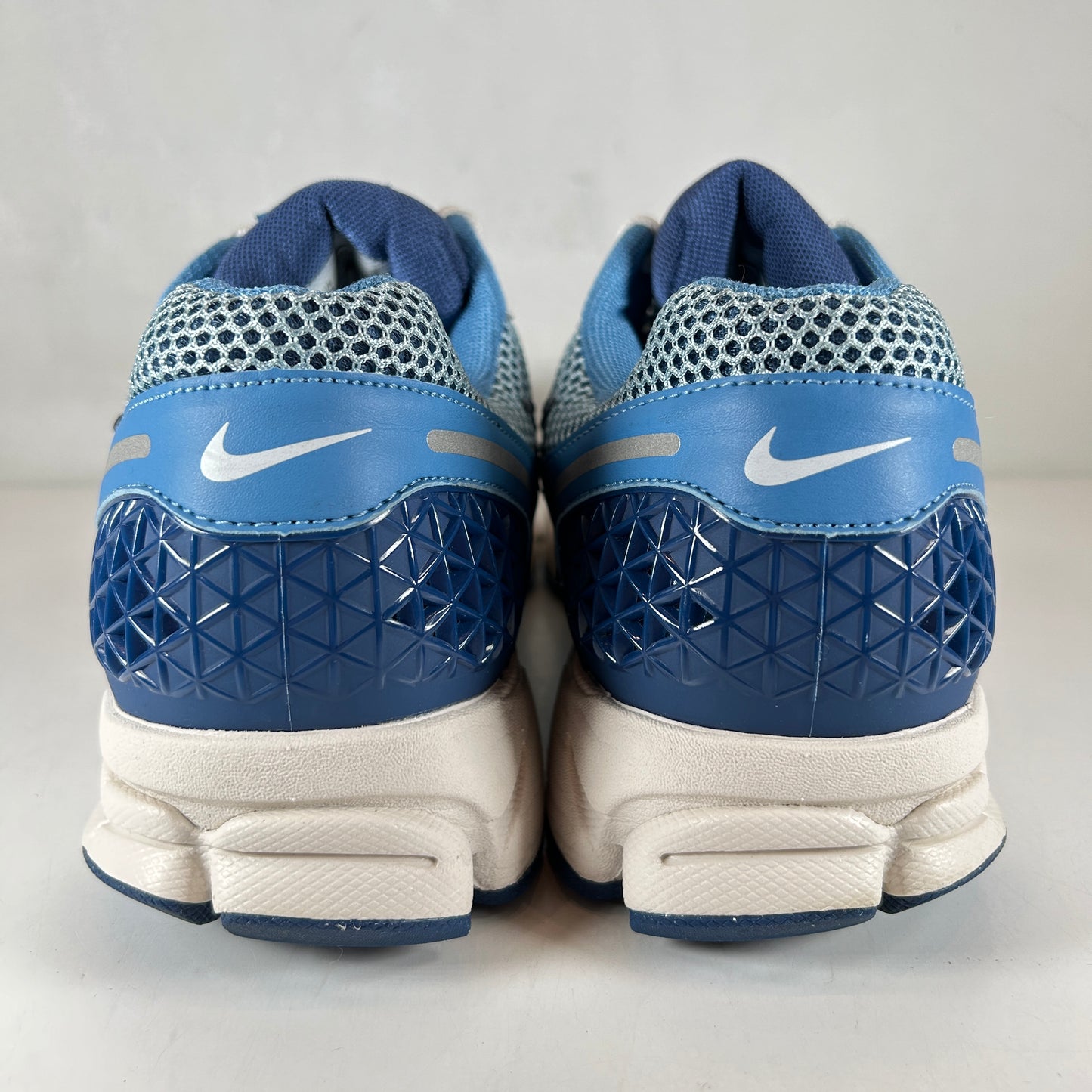 FB9149 400 Nike Zoom Vomero 5 Mystic Navy Worn Blue [USED] - 11 M (Used)