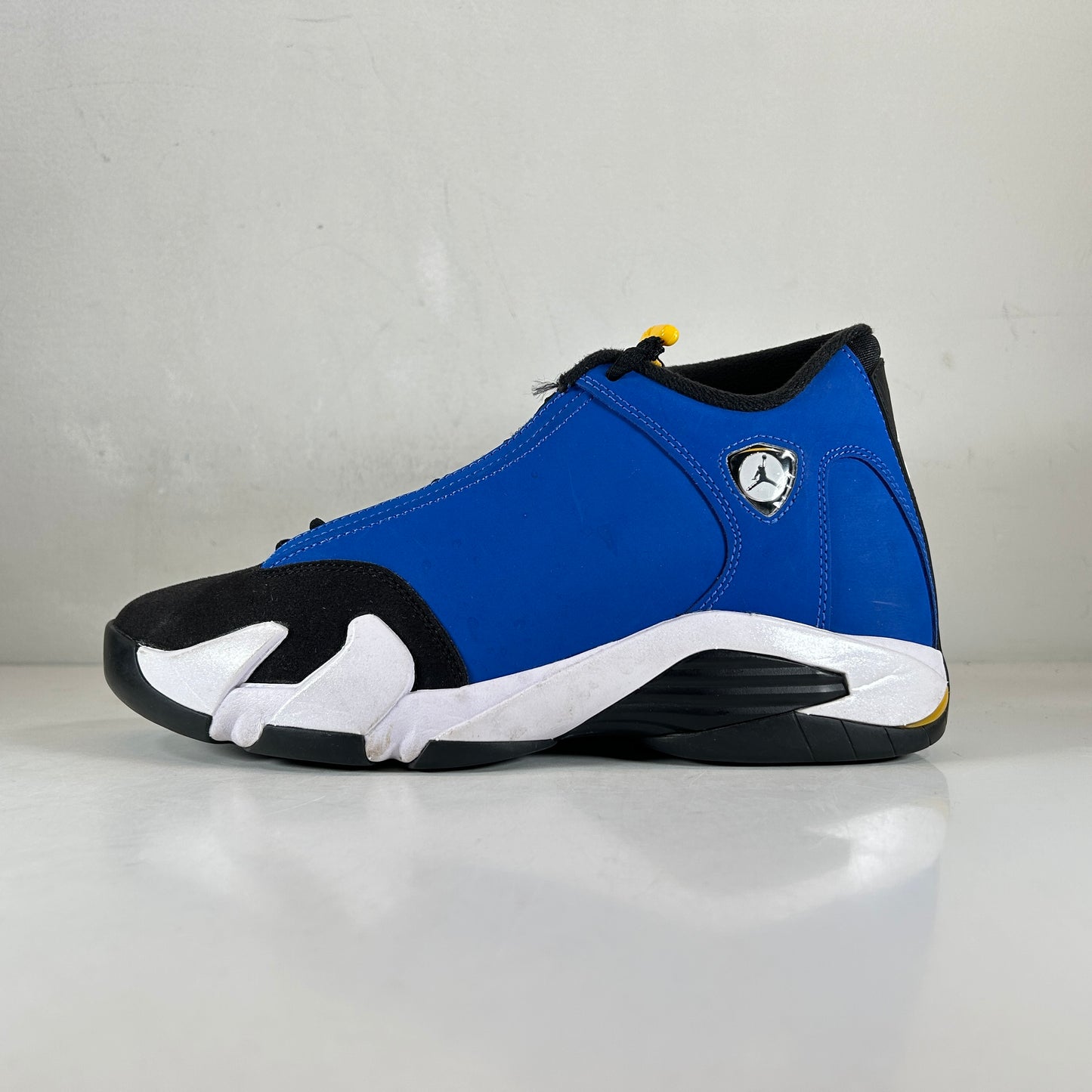 487471 407 Jordan 14 Retro Laney [USED] - 8.5 M (Used)