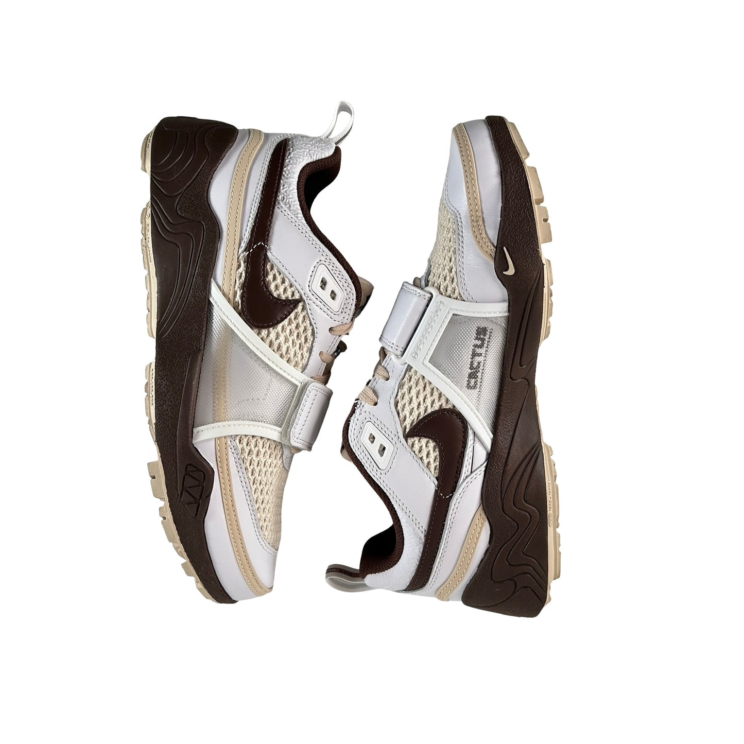 HQ3073 100 Nike Zoom Field Jaxx Travis Scott Light Chocolate [USED] - 8.5 M (VNDS)