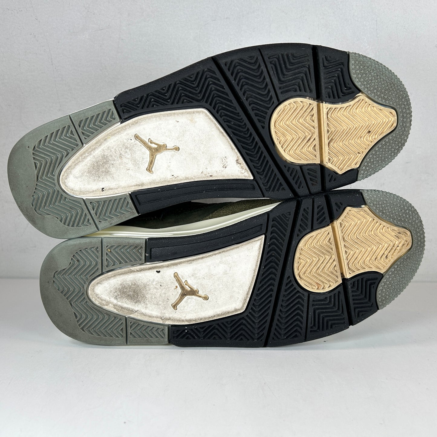 FB9927 200 Air Jordan 4 Craft Medium Olive [USED] - 9 M (Used2)