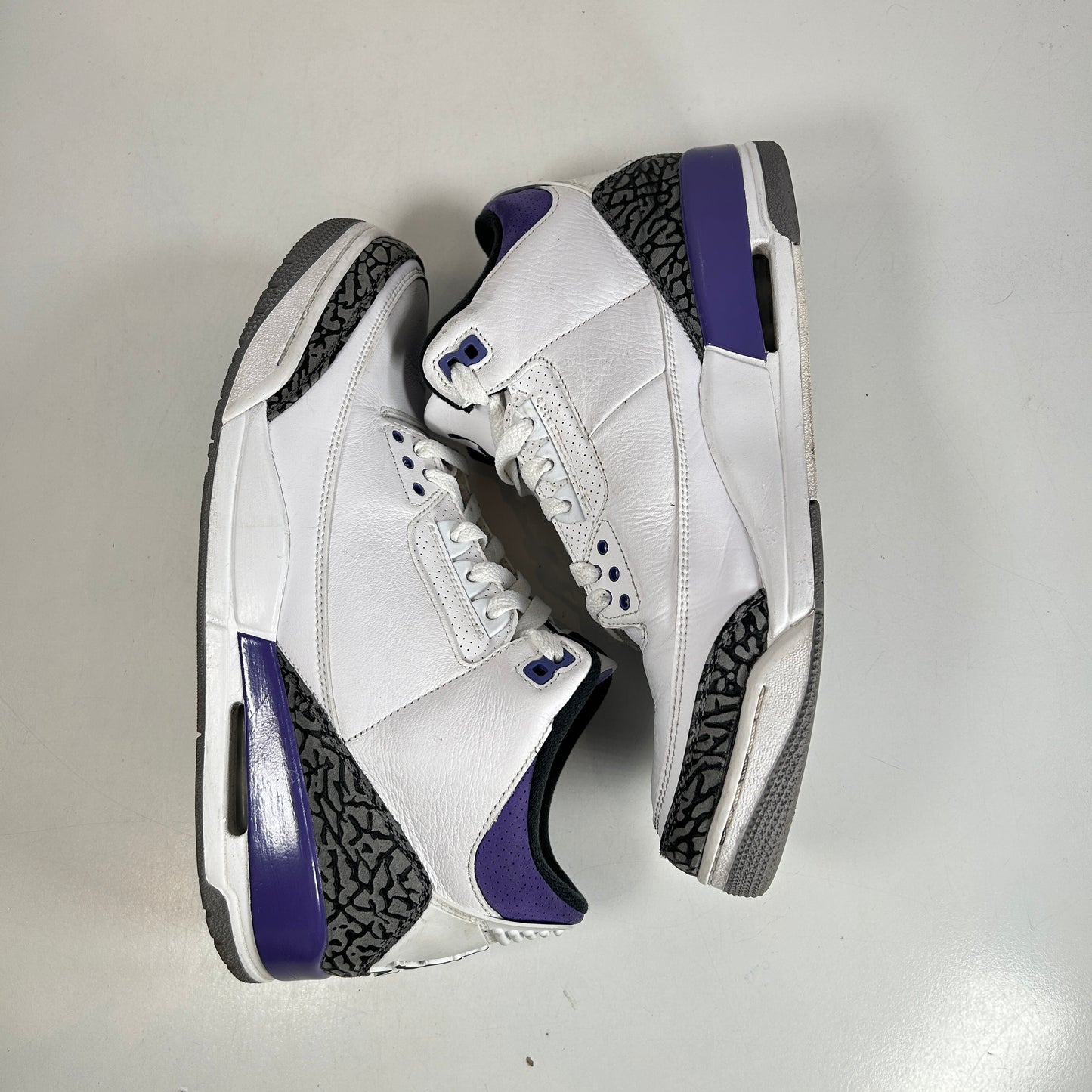 CT8532 105 Jordan 3 Retro Dark Iris [USED] - 11 M (Used)