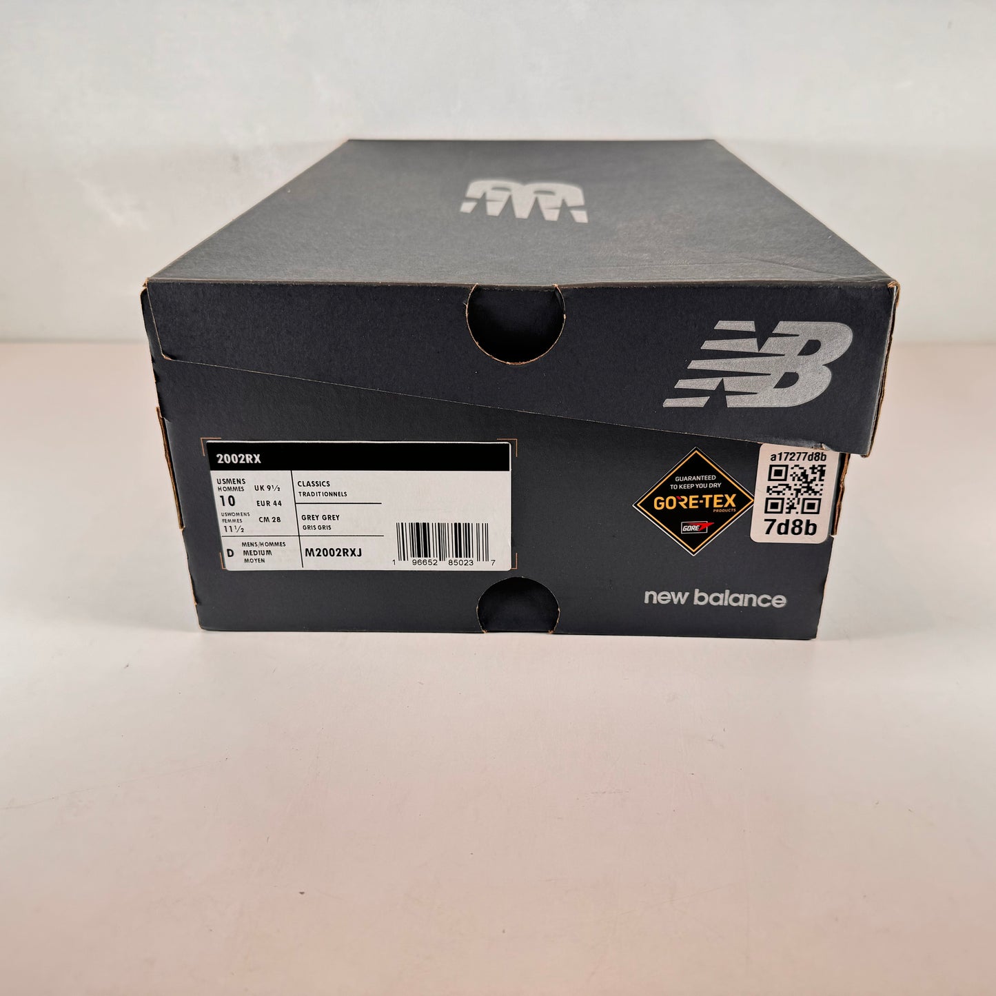M2002RXJ New Balance 2002R Gore-Tex Concrete [USED] - 10 M (Used)