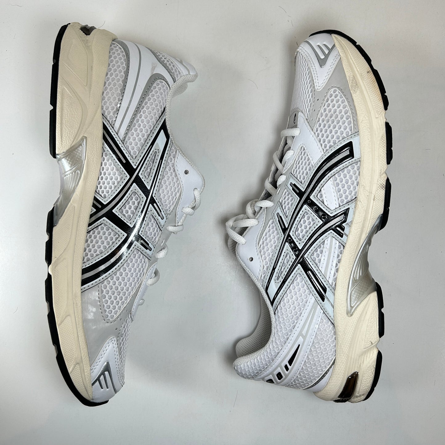 1201A256 118 ASICS Gel-1130 White Cloud Grey [USED] - 10.5 M (Used) (No Box)