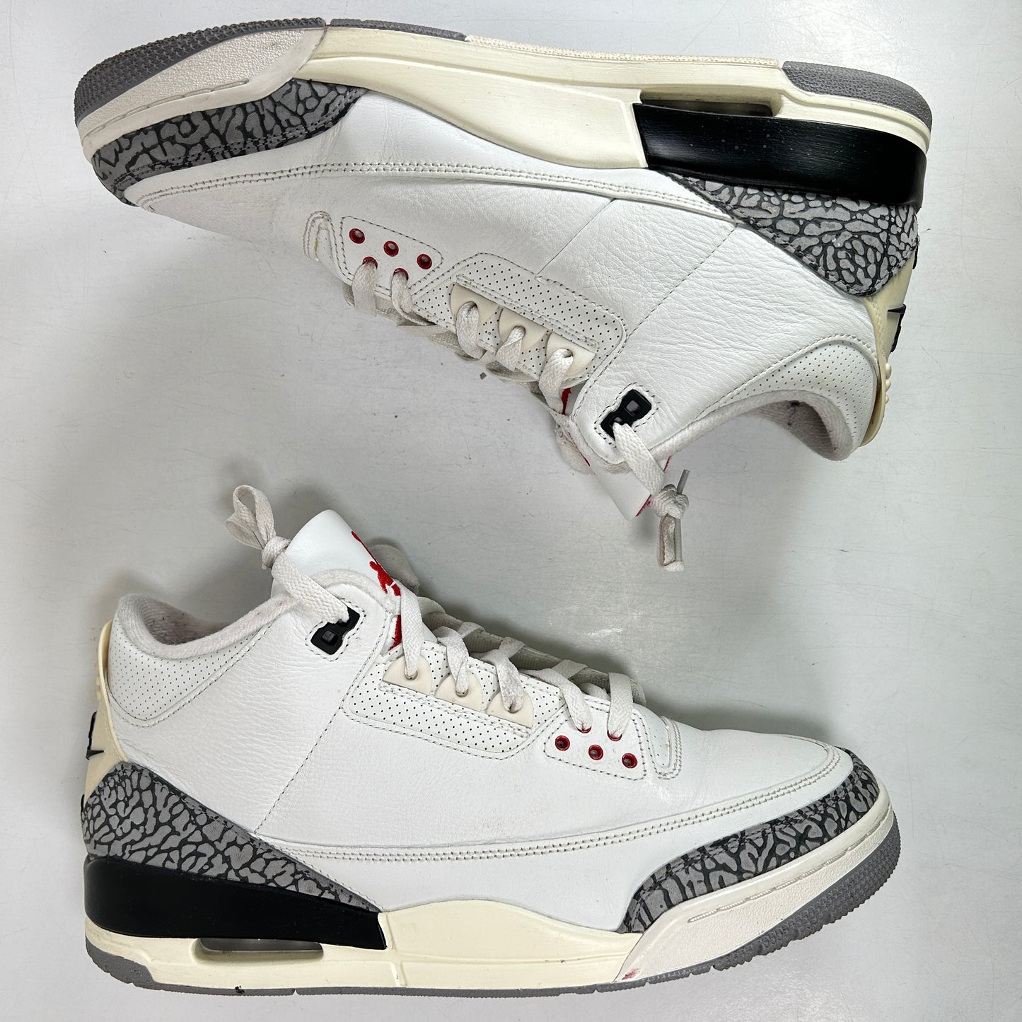 DN3707 100 Jordan 3 Retro White Cement Reimagined [USED] - 13 M (Used3)