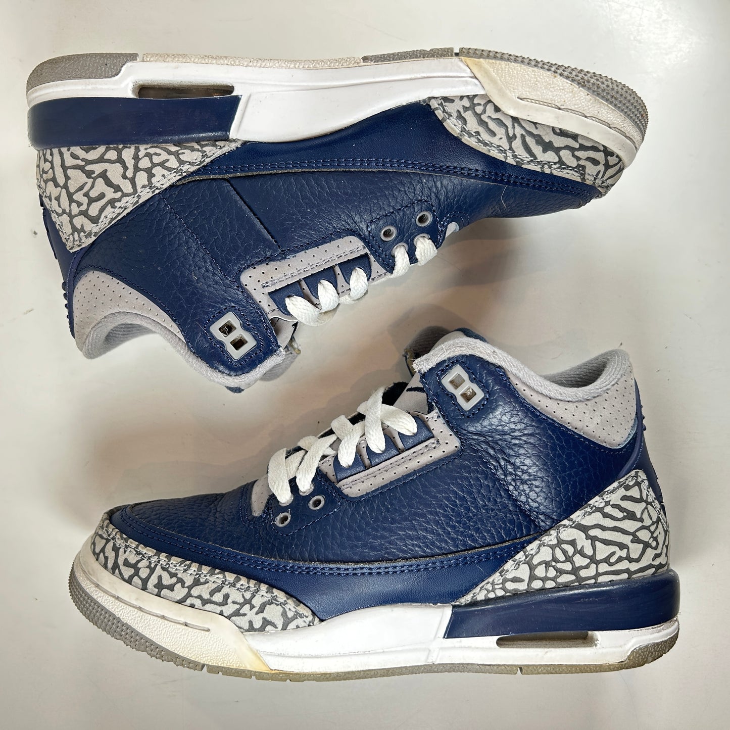 398614 401 Jordan 3 Georgetown [USED] - 4 Y (Used)