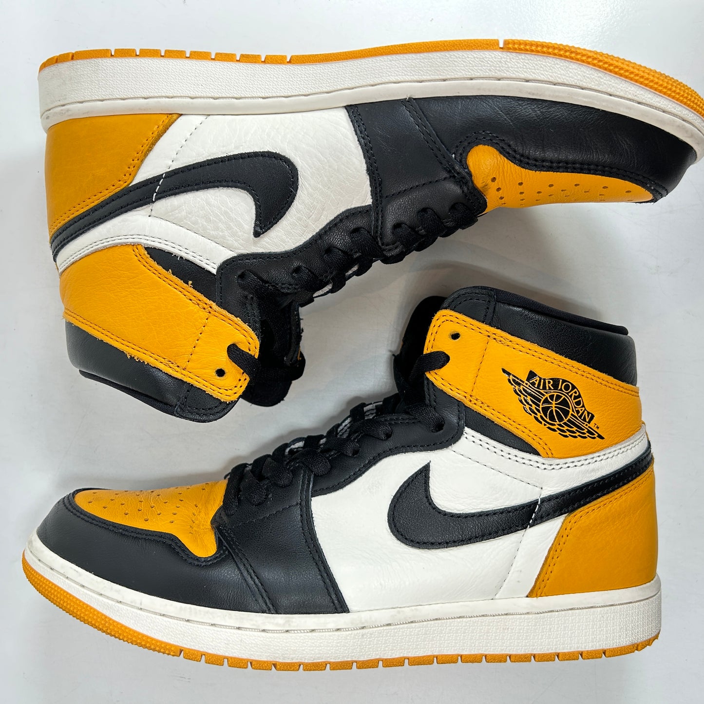 555088 711 Jordan 1 Retro High OG Yellow Toe [USED] - 10.5 M (Used2)